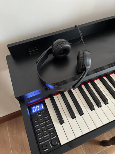 Piano Digital 88 Teclas Con Banco Pedales Y Auriculares miniatura 6